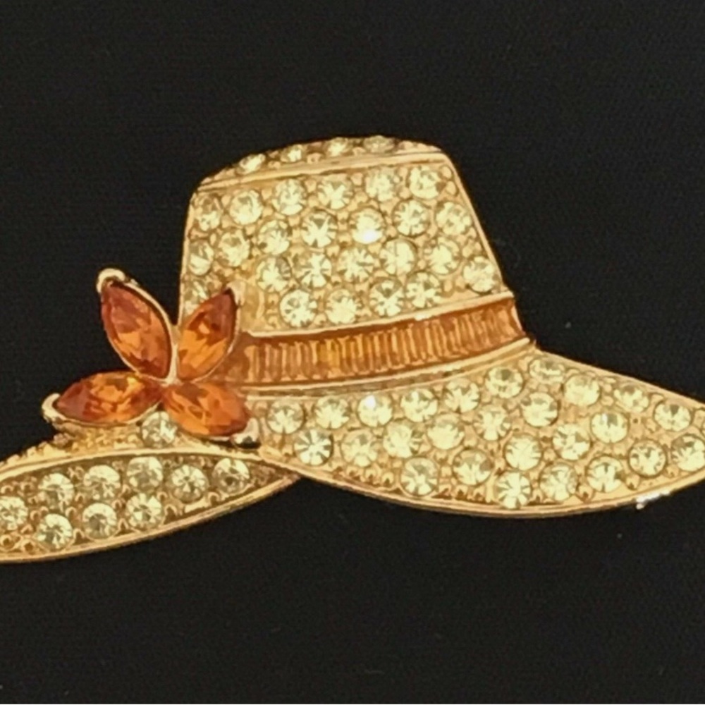 Vintage Monet Ladies Hat Brooch Pin Gold Tone With Clear Orange Rhinestones - Picture 2 of 5